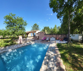 1 Chambre piscine commune et 1 Gite piscine privée La Sauvasse